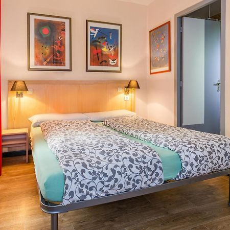 Villa Saint Exupery Beach Hostel Nizza Exterior foto