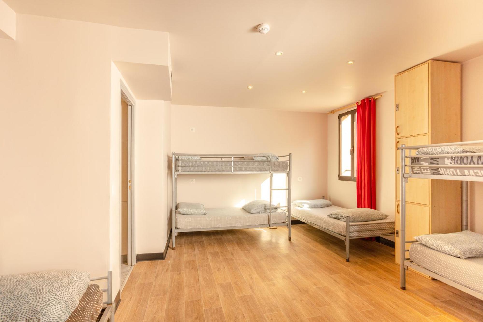 Villa Saint Exupery Beach Hostel Nizza Exterior foto