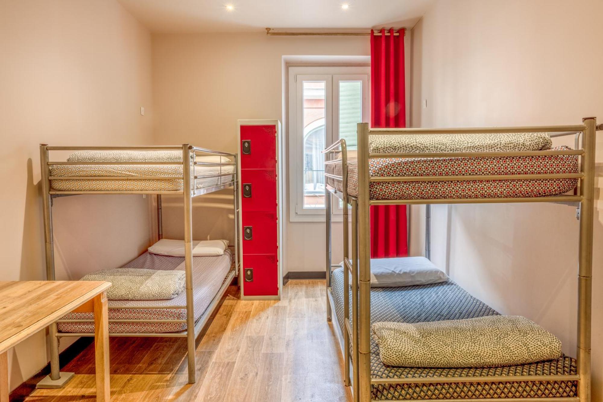 Villa Saint Exupery Beach Hostel Nizza Exterior foto