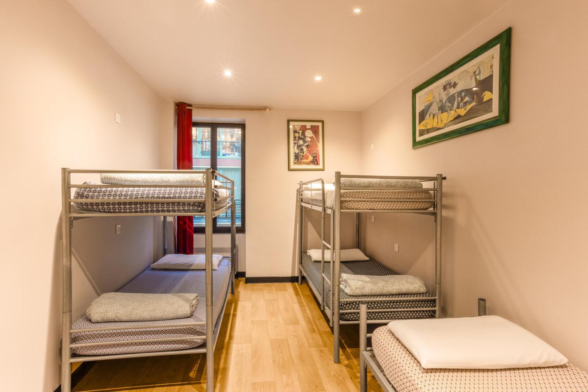Villa Saint Exupery Beach Hostel Nizza Exterior foto