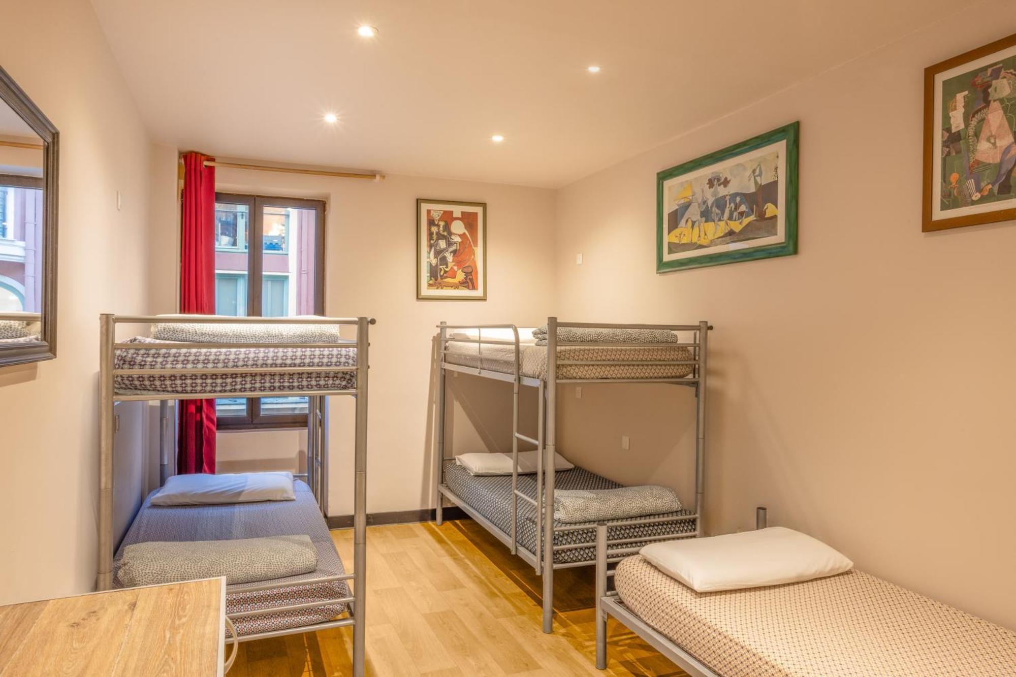 Villa Saint Exupery Beach Hostel Nizza Exterior foto