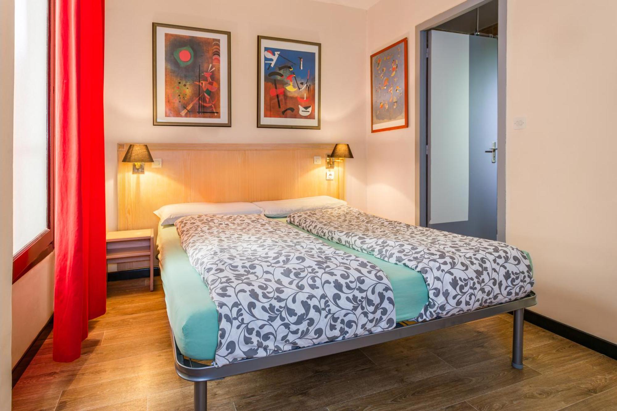 Villa Saint Exupery Beach Hostel Nizza Exterior foto